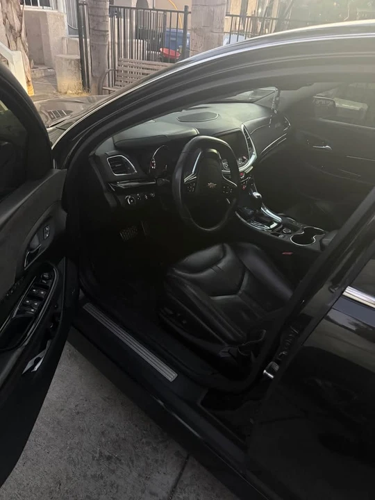 2015 Chevrolet SS - Image 2 of 6