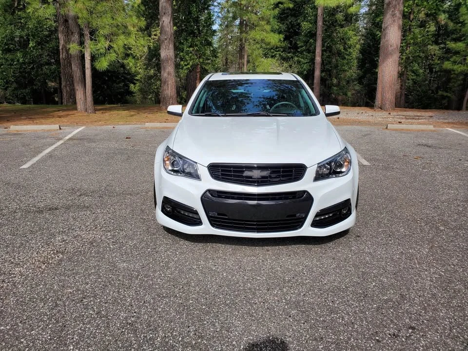 2015 Chevrolet SS - Image 2 of 9
