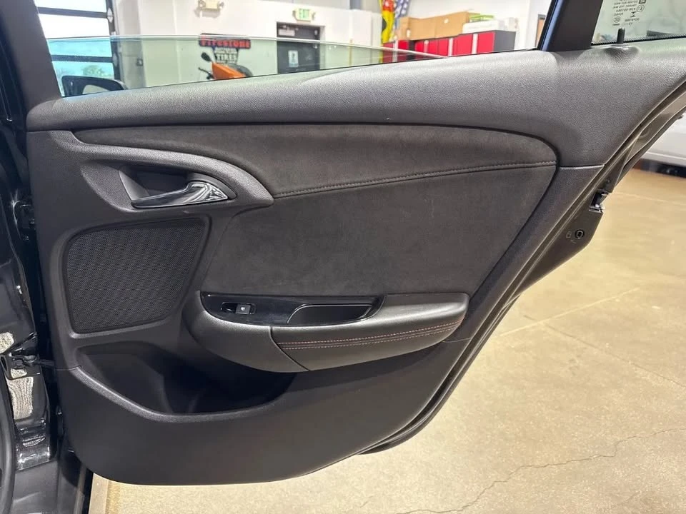 2015 Chevrolet SS - Image 19 of 20