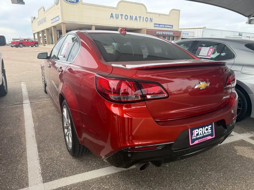 2015 Chevrolet SS - Image 2 of 4