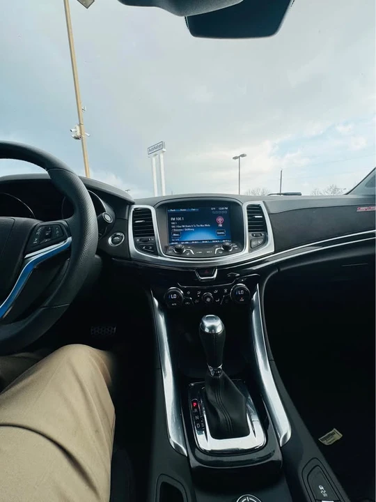 2015 Chevrolet SS - Image 11 of 15