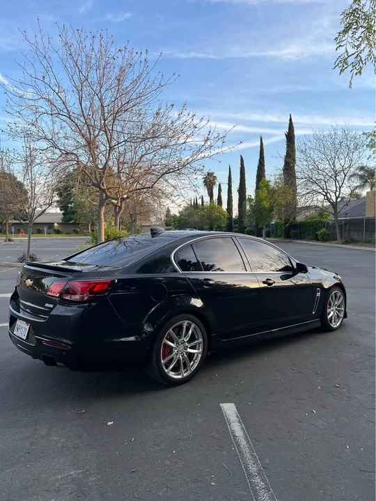 2015 Chevrolet SS - Image 2 of 8