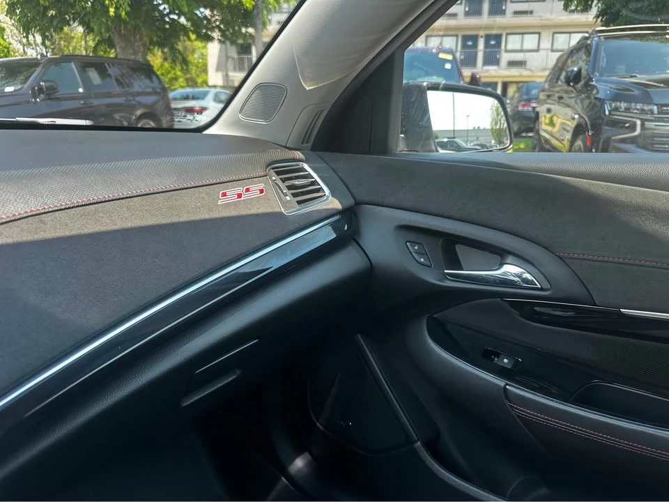 2015 Chevrolet SS - Image 10 of 14