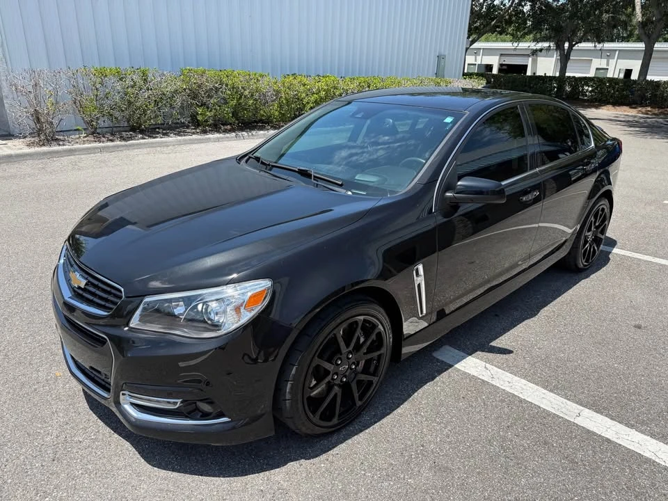 2015 Chevrolet SS - Image 2 of 12