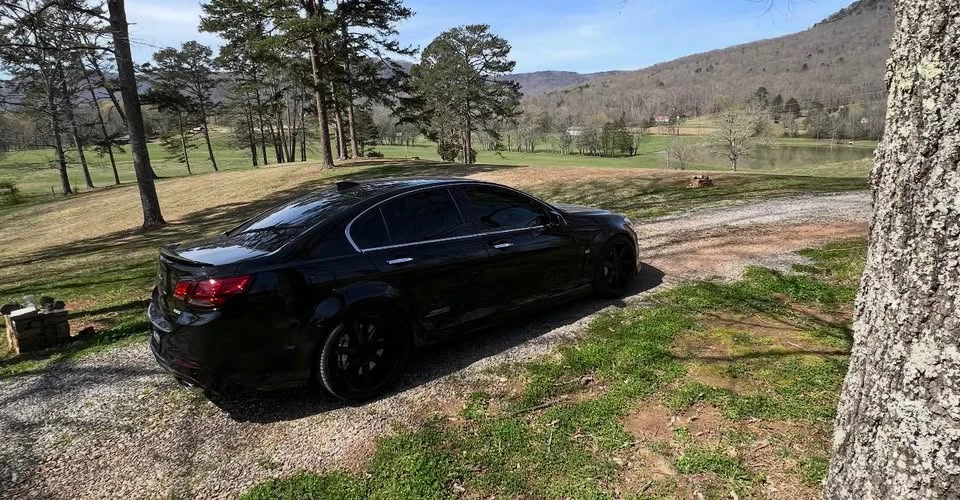2015 Chevrolet SS - Image 2 of 10