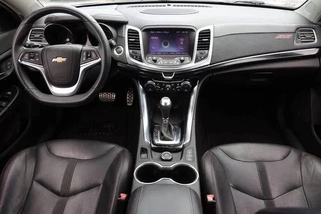 2015 Chevrolet SS - Image 9 of 13