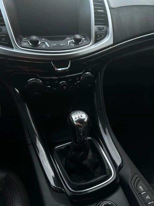 2015 Chevrolet SS - Image 14 of 15