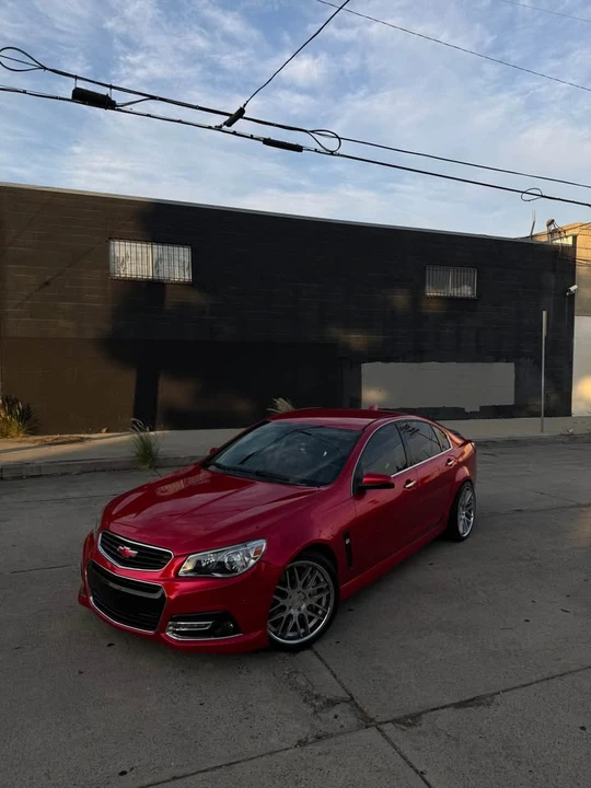 2015 Chevrolet SS - Image 2 of 15