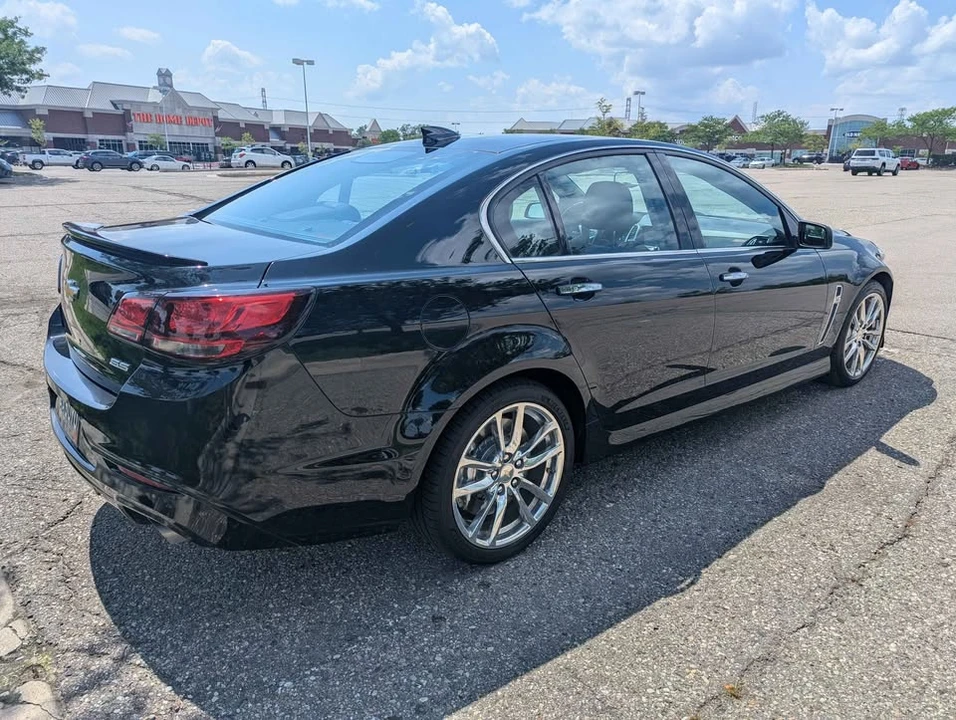 2015 Chevrolet SS - Image 3 of 8