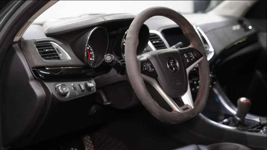 2015 Chevrolet SS - Image 9 of 20