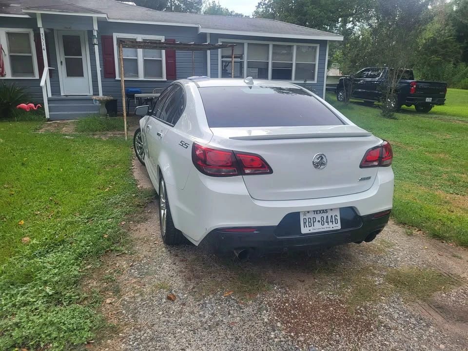 2015 Chevrolet SS - Image 2 of 6