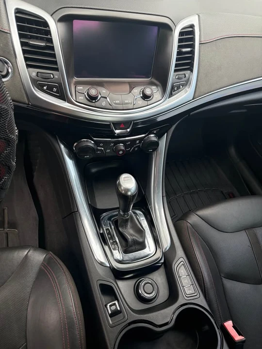 2015 Chevrolet SS - Image 7 of 10