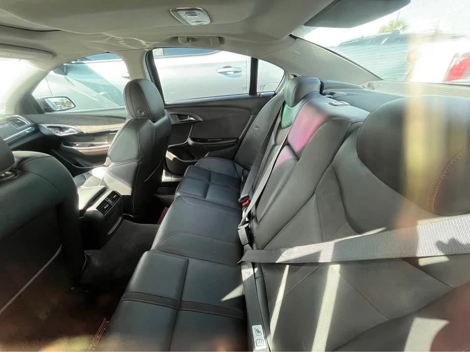 2015 Chevrolet SS - Image 6 of 6