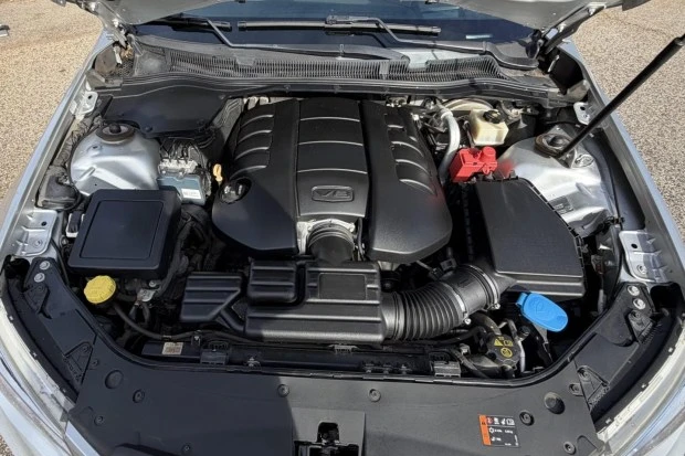 2015 Chevrolet SS - Image 6 of 8