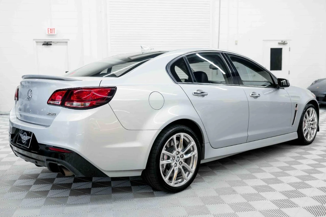 2015 Chevrolet SS - Image 8 of 31