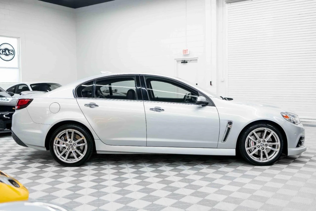 2015 Chevrolet SS - Image 7 of 31