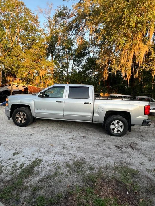 2015 Chevrolet Silverado - Image 14 of 16