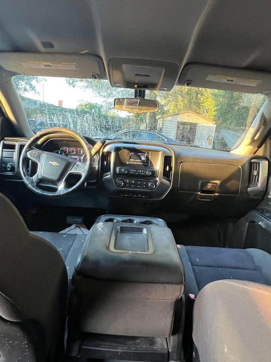 2015 Chevrolet Silverado - Image 10 of 16