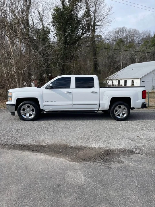 2015 Chevrolet Silverado 2nd Gen - Image 2 of 21