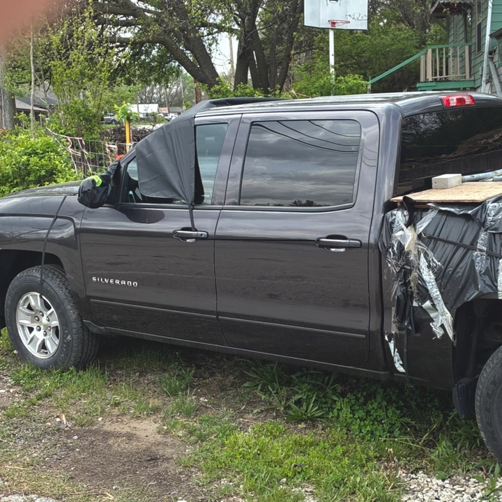 2015 Chevrolet Silverado 3rd Gen - Image 2 of 2