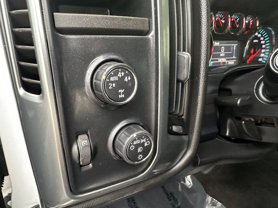 2015 Chevrolet Silverado 3rd Gen - Image 10 of 13