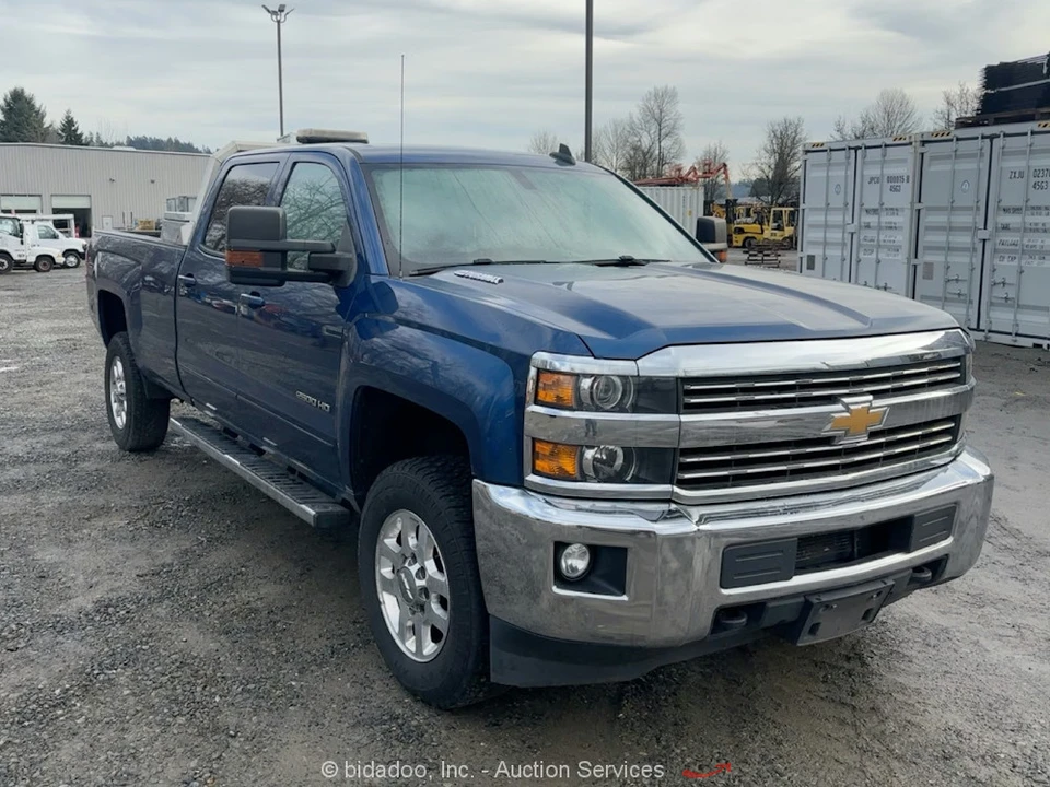 2015 Chevrolet Silverado Heavy Duty 3rd Gen - Image 2 of 12
