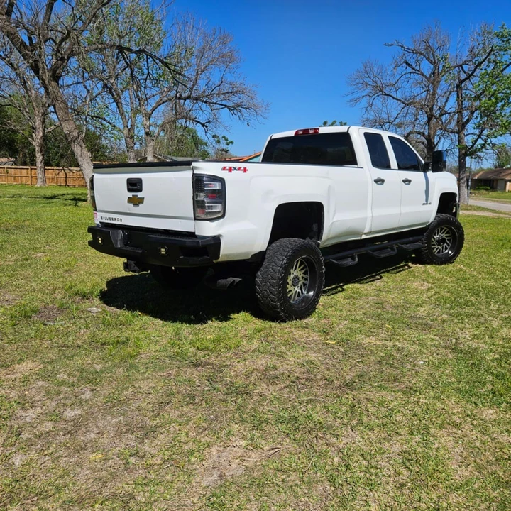 2015 Chevrolet Silverado Heavy Duty 3rd Gen - Image 2 of 14