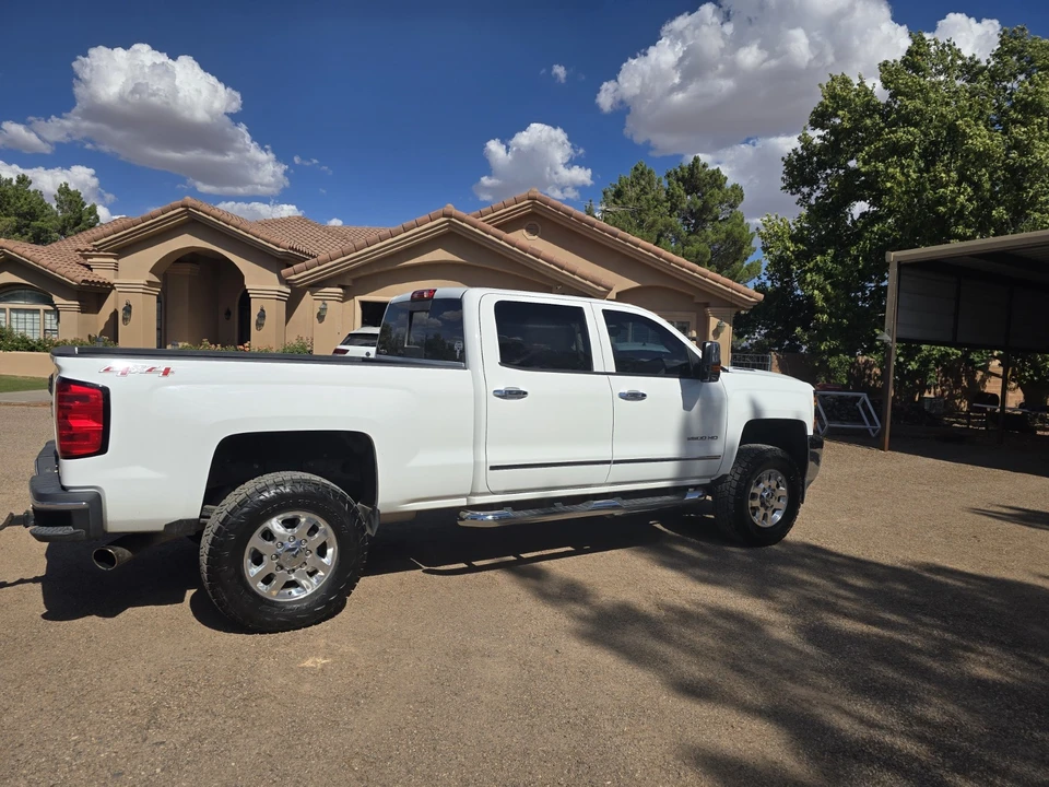 2015 Chevrolet Silverado Heavy Duty 3rd Gen - Image 4 of 10
