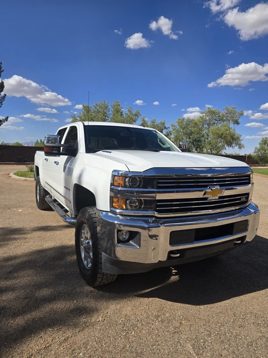 2015 Chevrolet Silverado Heavy Duty 3rd Gen - Image 3 of 10