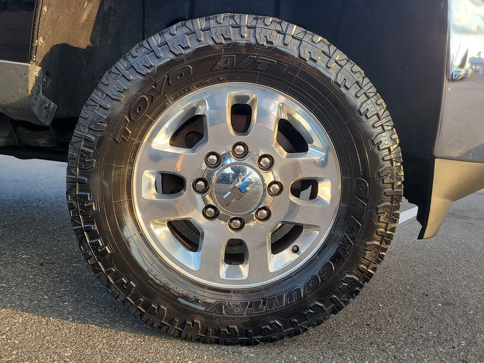 2015 Chevrolet Silverado Heavy Duty 3rd Gen - Image 5 of 12