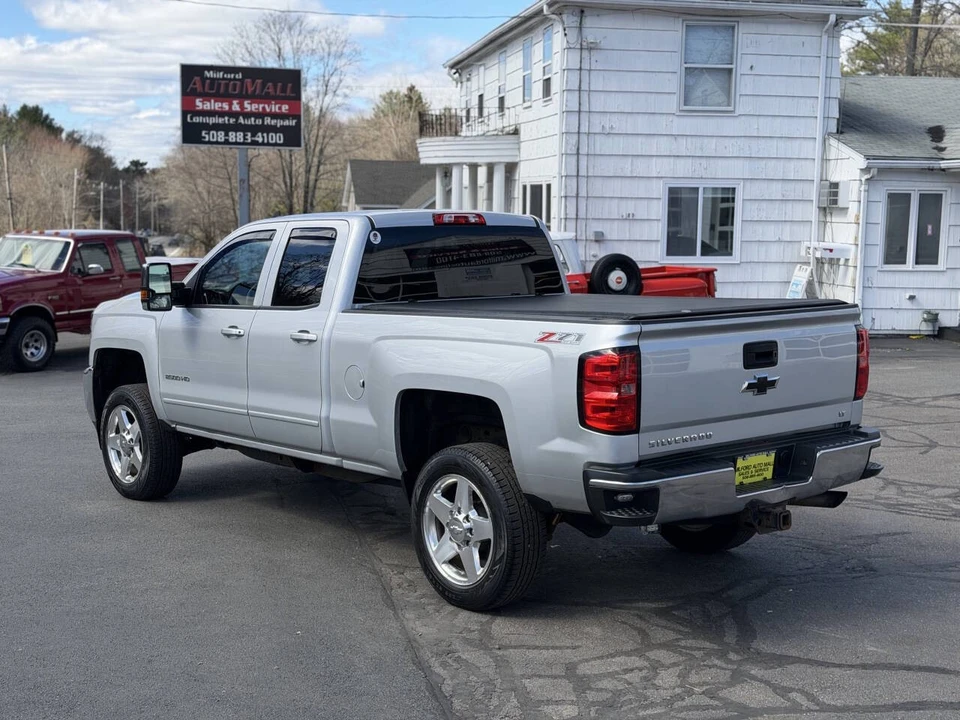 2015 Chevrolet Silverado Heavy Duty 3rd Gen - Image 6 of 12