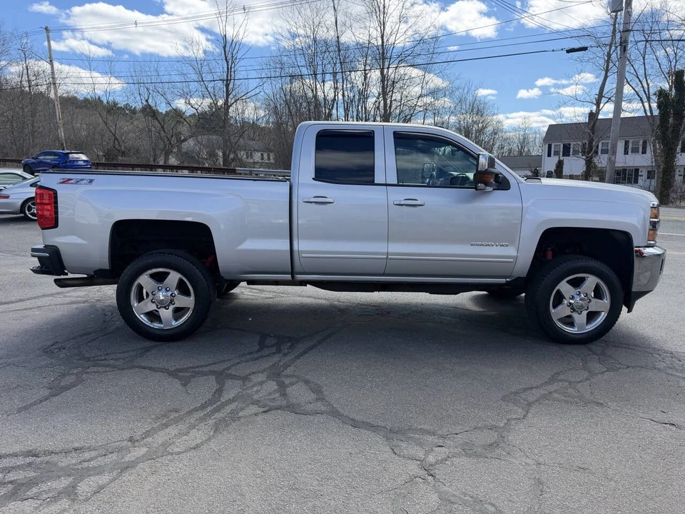 2015 Chevrolet Silverado Heavy Duty 3rd Gen - Image 10 of 12