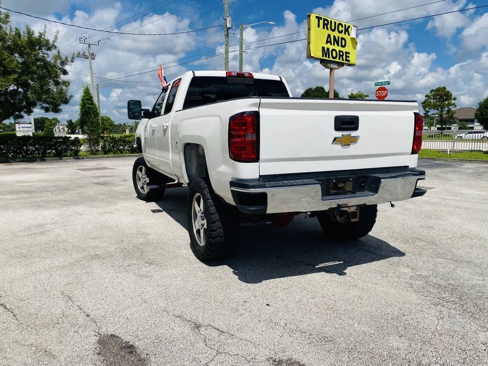 2015 Chevrolet Silverado Heavy Duty 3rd Gen - Image 19 of 21