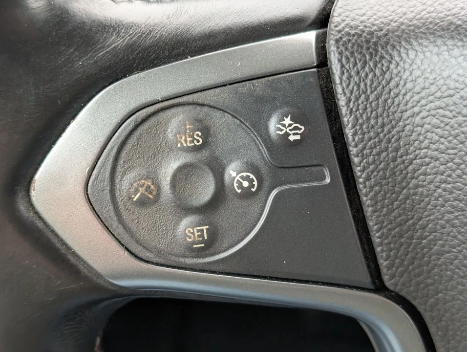 2015 Chevrolet Silverado Heavy Duty 3rd Gen - Image 14 of 21