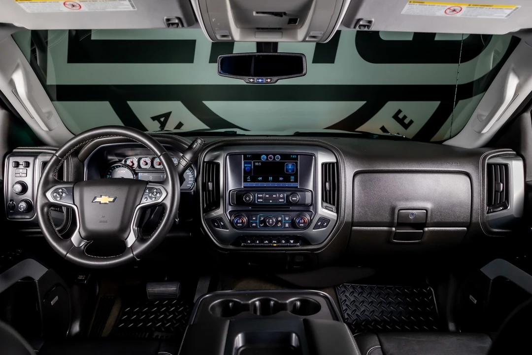 2015 Chevrolet Silverado Heavy Duty 3rd Gen - Image 2 of 21