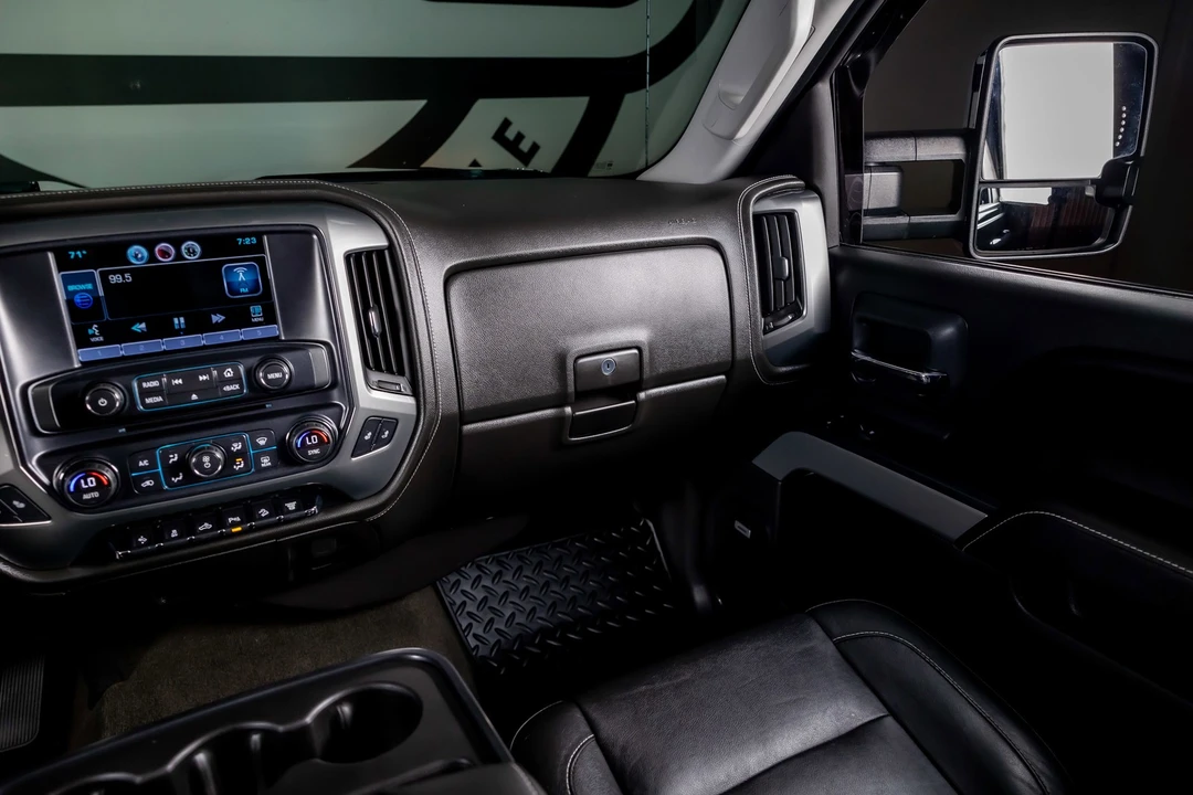 2015 Chevrolet Silverado Heavy Duty 3rd Gen - Image 8 of 21