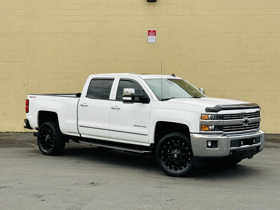 2015 Chevrolet Silverado 3rd Gen - Image 2 of 21