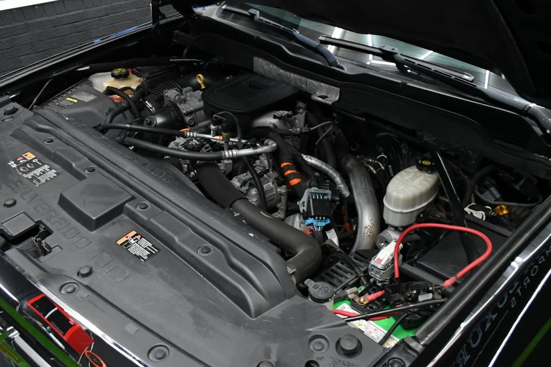 2015 Chevrolet Silverado Heavy Duty 3rd Gen - Image 16 of 21