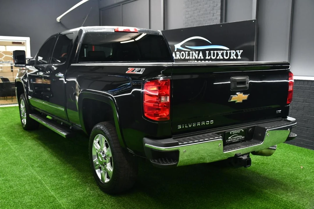 2015 Chevrolet Silverado Heavy Duty 3rd Gen - Image 2 of 21