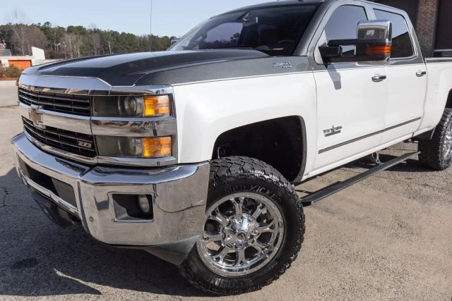 2015 Chevrolet Silverado Heavy Duty 3rd Gen - Image 3 of 21
