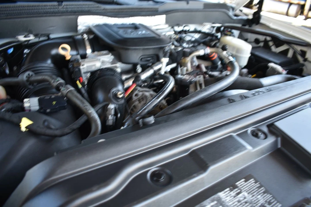 2015 Chevrolet Silverado Heavy Duty 3rd Gen - Image 18 of 20
