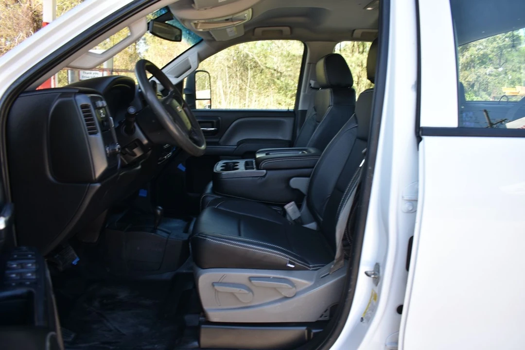 2015 Chevrolet Silverado Heavy Duty 3rd Gen - Image 10 of 20
