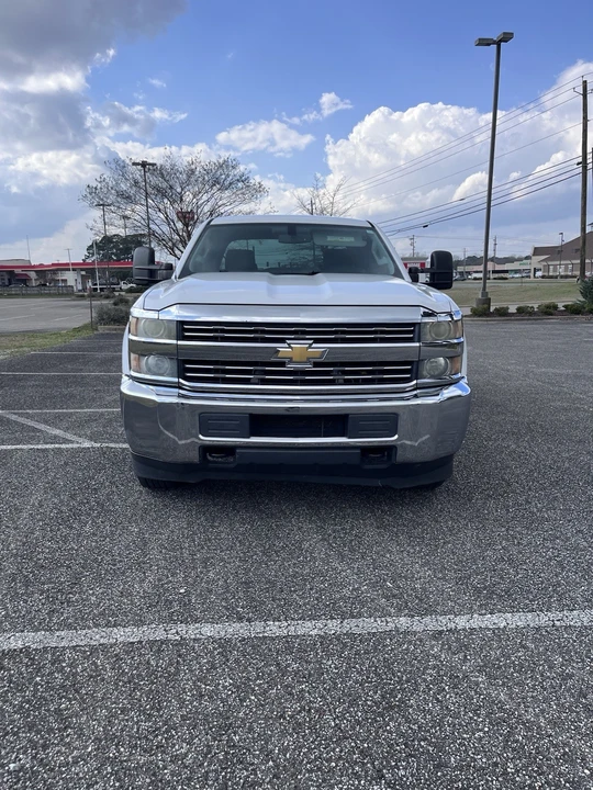 2015 Chevrolet Silverado Heavy Duty 3rd Gen - Image 2 of 10