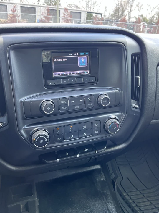 2015 Chevrolet Silverado Heavy Duty 3rd Gen - Image 9 of 10