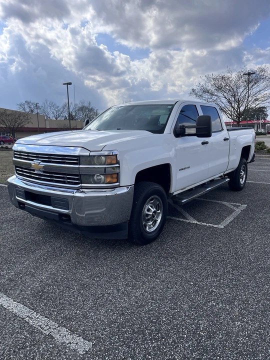 2015 Chevrolet Silverado Heavy Duty 3rd Gen - Image 3 of 10