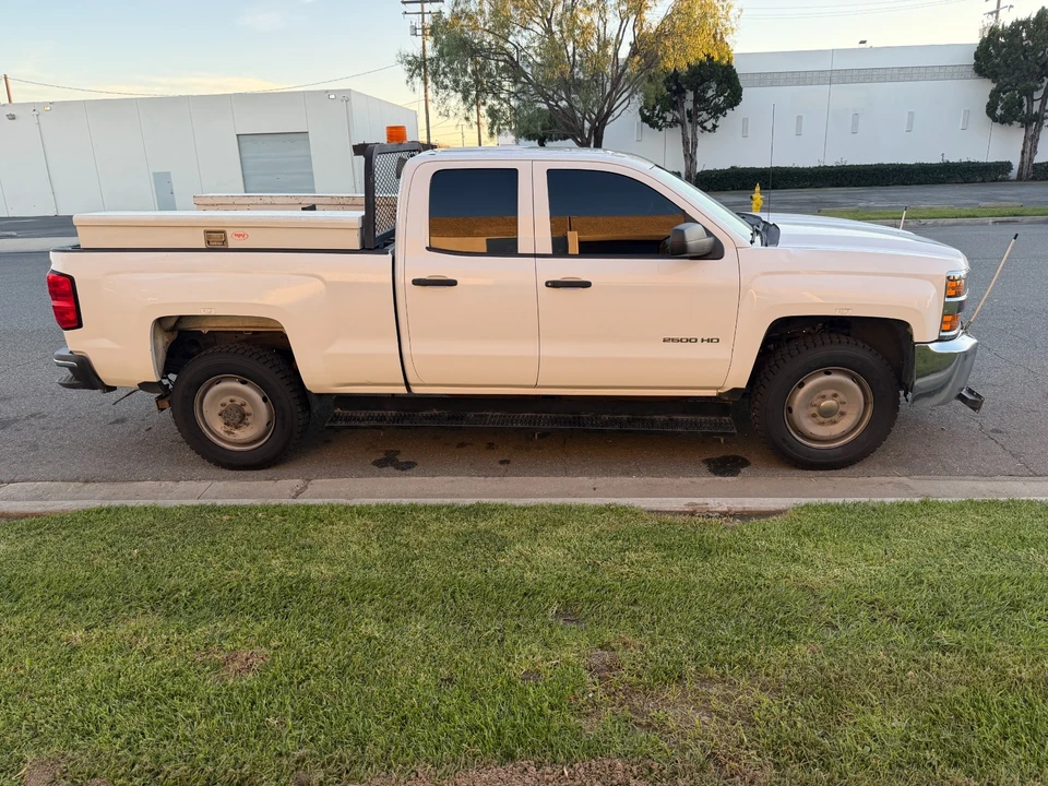 2015 Chevrolet Silverado Heavy Duty 3rd Gen - Image 9 of 18