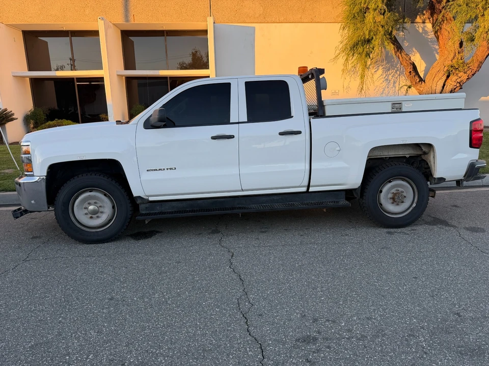 2015 Chevrolet Silverado Heavy Duty 3rd Gen - Image 4 of 18