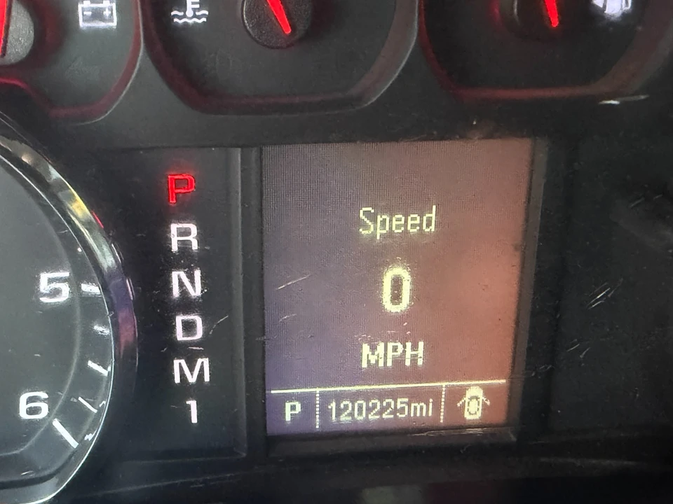 2015 Chevrolet Silverado Heavy Duty 3rd Gen - Image 14 of 18