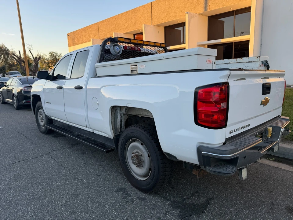 2015 Chevrolet Silverado Heavy Duty 3rd Gen - Image 6 of 18