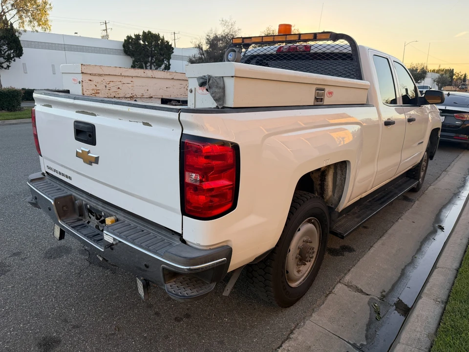 2015 Chevrolet Silverado Heavy Duty 3rd Gen - Image 8 of 18